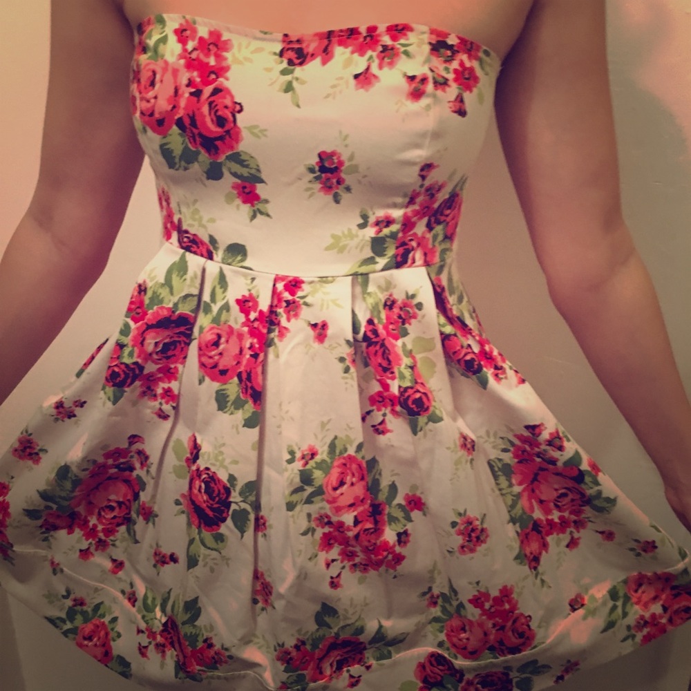 Strapless flower dress